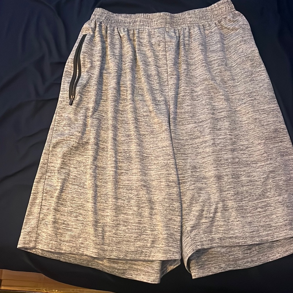 Cougar sport gray shorts